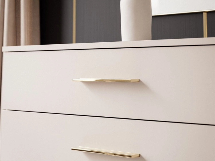 Komoda z drzwiami, szufladami i oświetleniem LED Nuveo Kaszmirowa