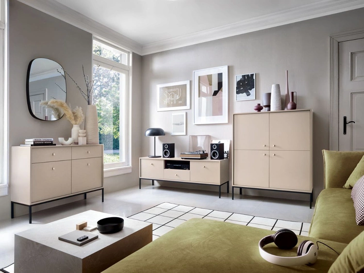 Komoda z drzwiami na czarnych nóżkach Amor Beż Piaskowy