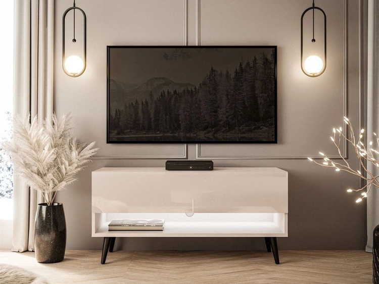 Szafka RTV 90 cm do salonu z oświetleniem LED i czarnymi nóżkami Aurelie Kaszmir połysk