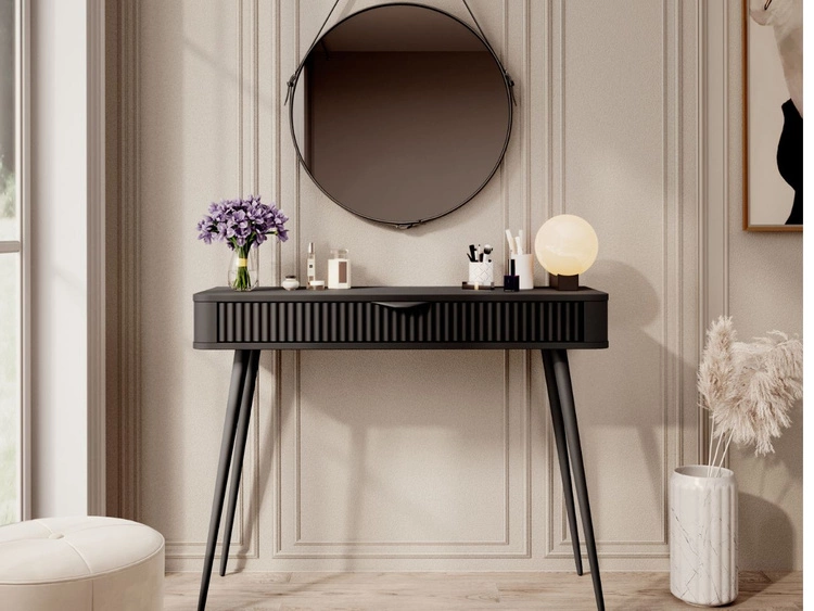 Toaletka z czarnymi metalowymi nogami Latina Czarna