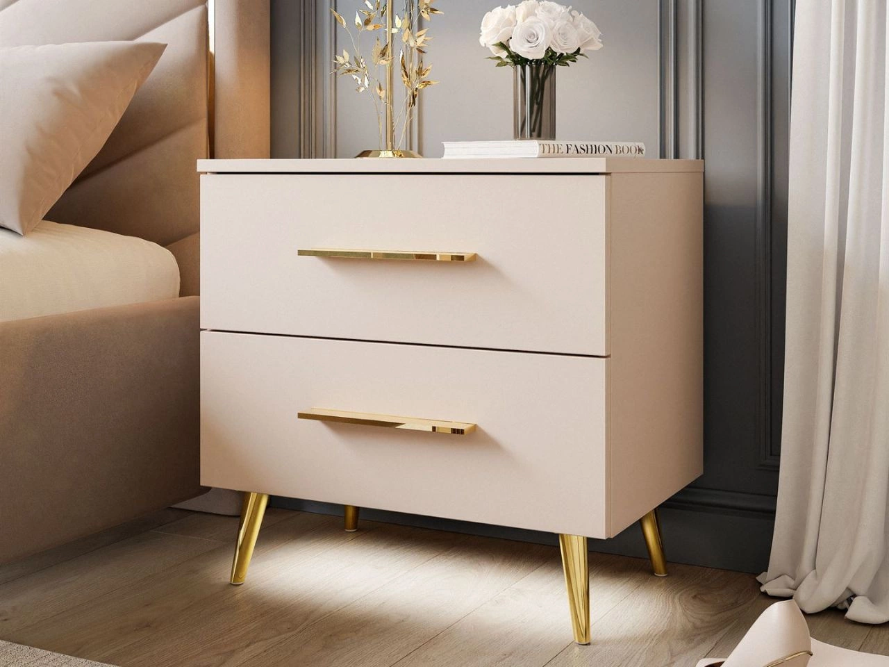 Stolik nocny z dwoma szufladami na złotych nóżkach Nuveo Kaszmir