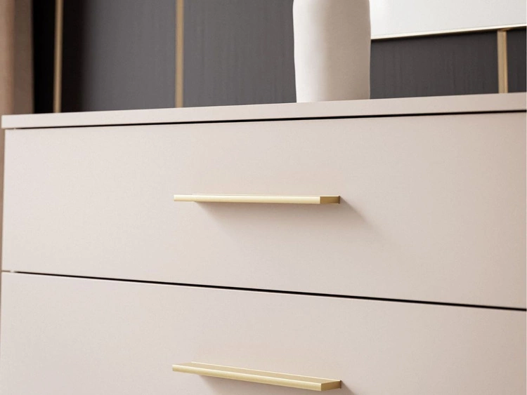 Komoda z drzwiami, szufladami i oświetleniem LED Nuveo Kaszmirowa