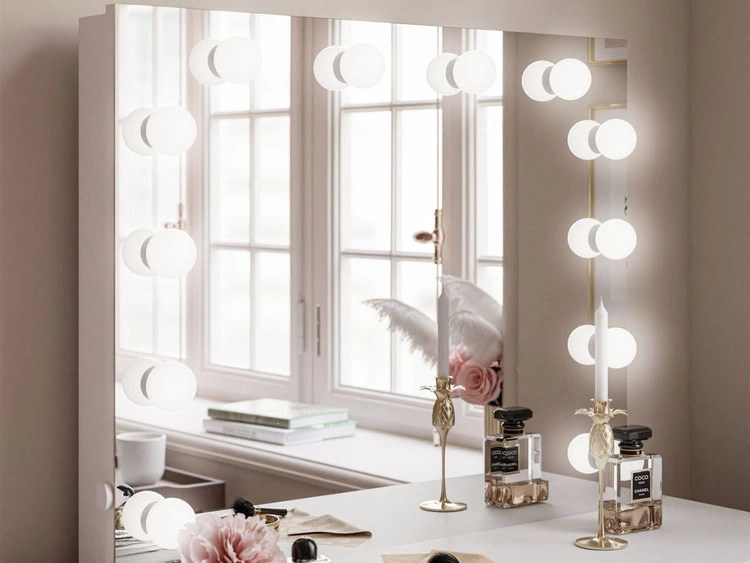 Toaletka glamour z szufladami, lustrem i oświetleniem LED Brisa biały połysk