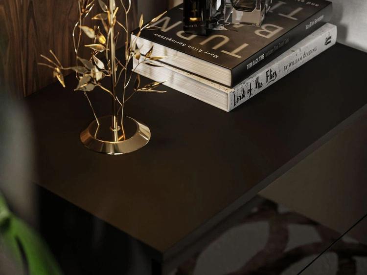 Stolik nocny z szufladami na czarno-złotych nogach Nuveo Czarny połysk