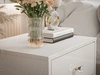 Stolik nocny glamour z szufladą i złotymi nogami Brisa biały połysk