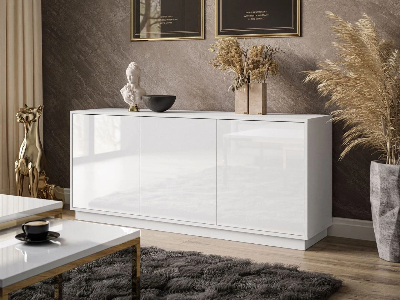 Trzydrzwiowa komoda 154 cm w stylu glamour na białym cokole Vivance biały połysk