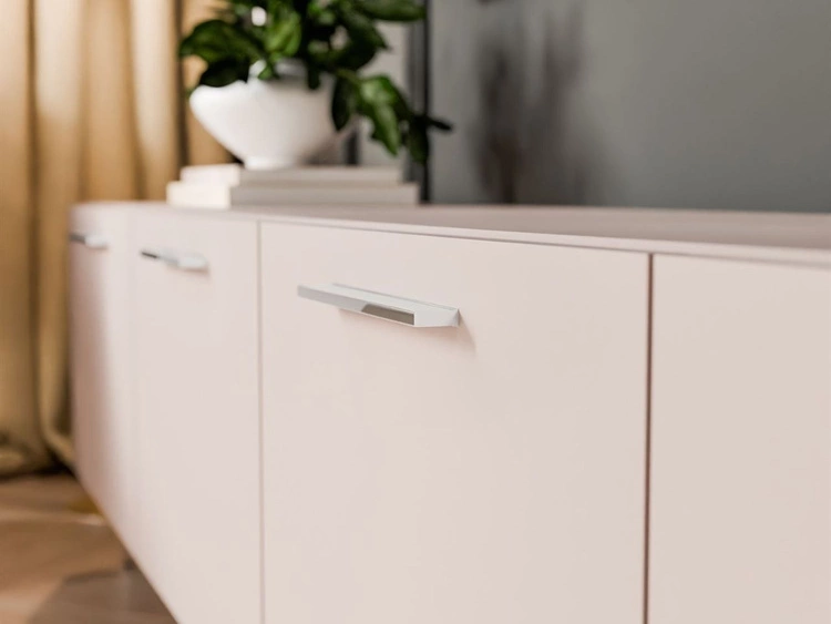 Szafka RTV pod telewizor z drzwiczkami na srebrnych nóżkach 200 cm Noaé Kaszmir