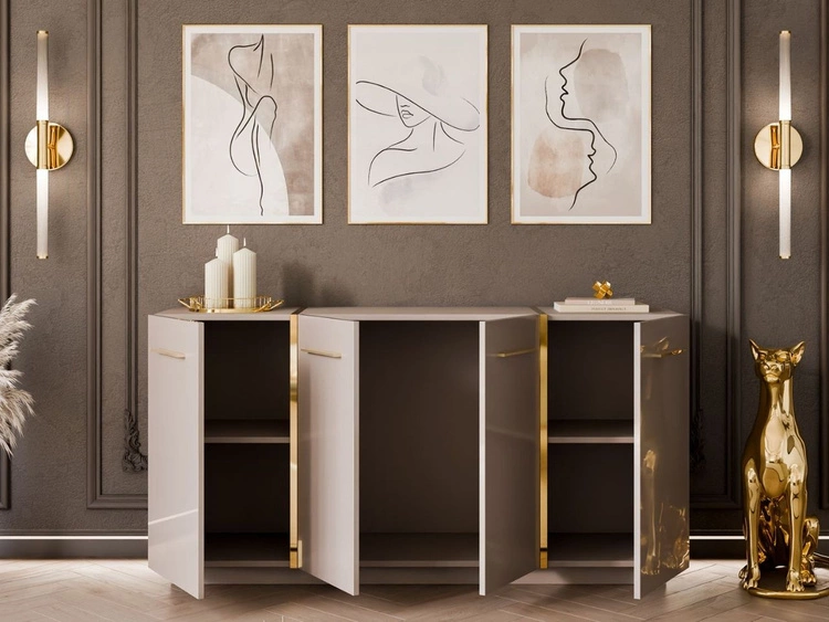 Czterodrzwiowa komoda 158 cm w stylu glamour ze złotymi uchwytami Lunelie kaszmir połysk