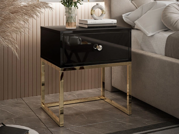 Stolik nocny glamour z szufladą i złotymi nogami Brisa czarny połysk